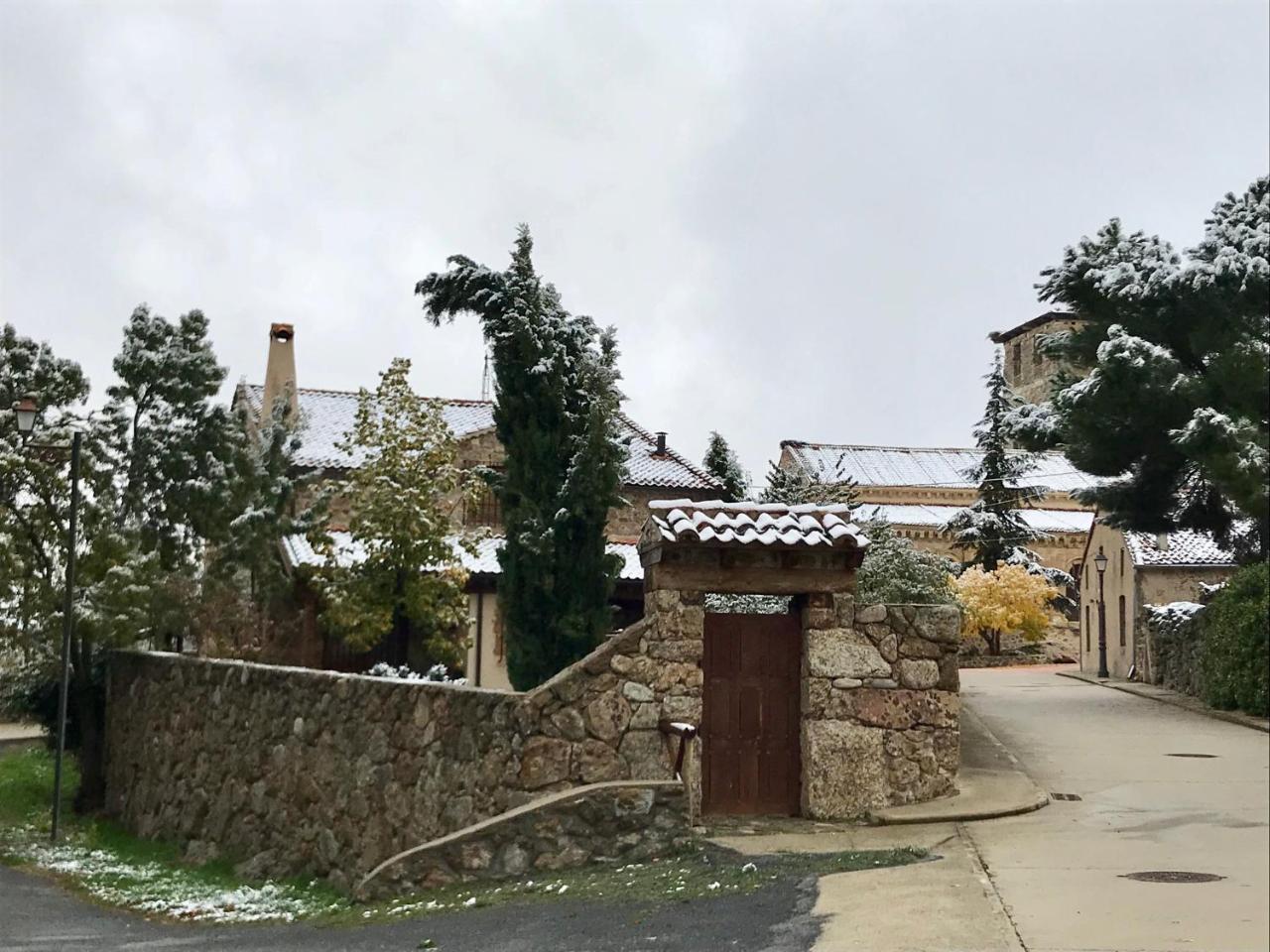 Saltus Alvus, Espectacular Conjunto Rural En Sotosalbos, 10Min De Segovia Guest House Ngoại thất bức ảnh